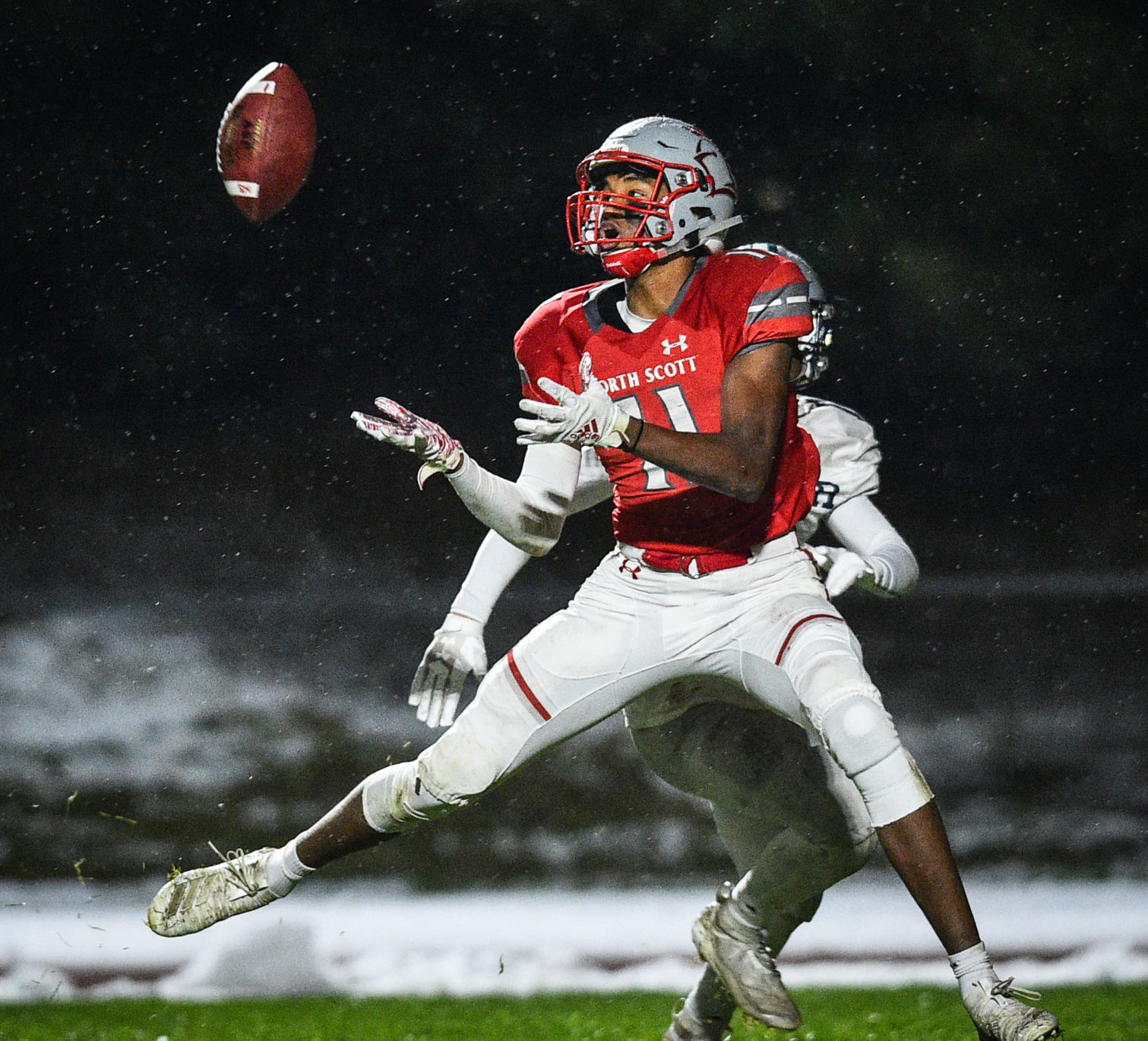 110119-qct-spt-ns-xavier-fball-019a.jpg